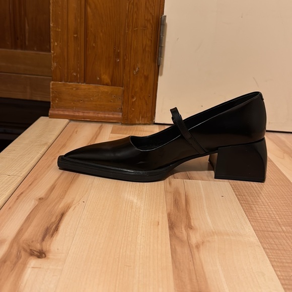 “Vivian” by Vagabond Black Leather Mary Jane’s Size 10 “NEW” NWT - Picture 5 of 11